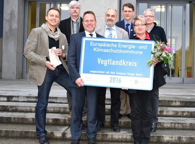 Das Energieteam des Vogtlandkreises zur eea-Verleihung 2016.